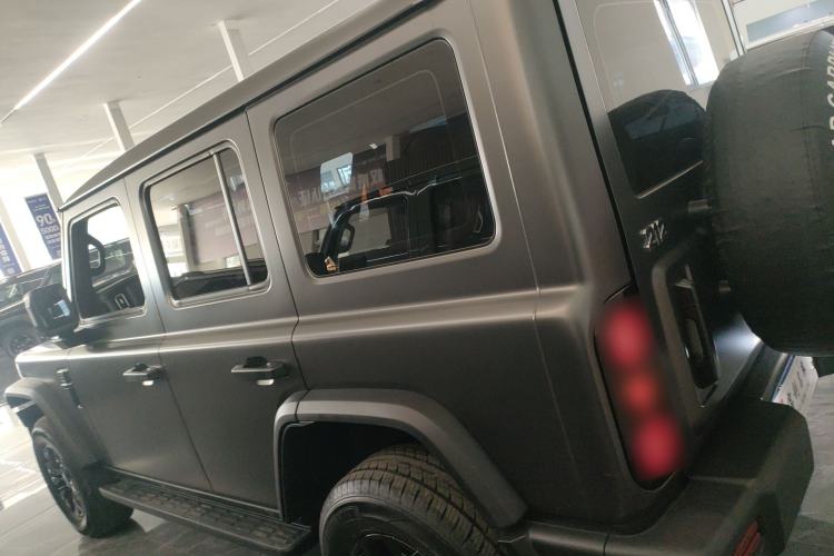 Used 212 T01 2024 2.0T Explorer
