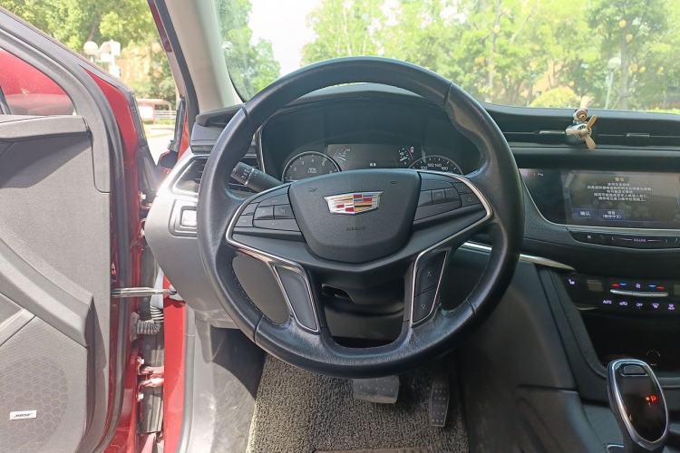 Used Cadillac XT5 2018 25T Luxury Model