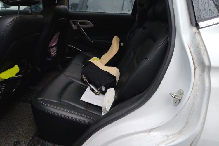 Used Geely Auto Emgrand X7 Sport 2018 1.8TD Automatic Two-Wheel Drive Smart 4G Connected Version