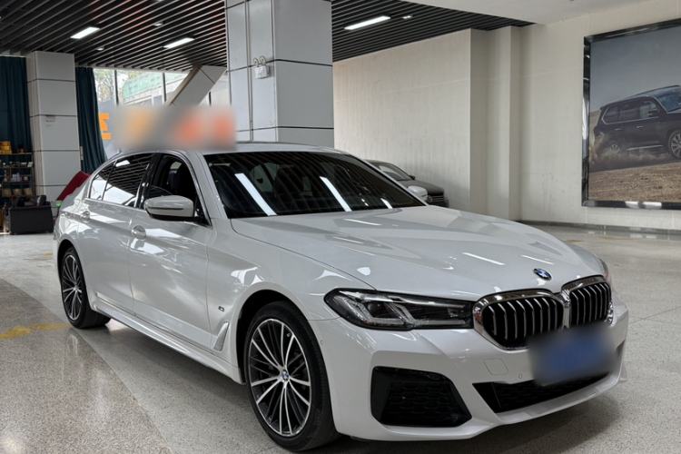 Used BMW 5 Series 2021 Facelifted 530Li Leading Edition M Sport Package Exterior 1