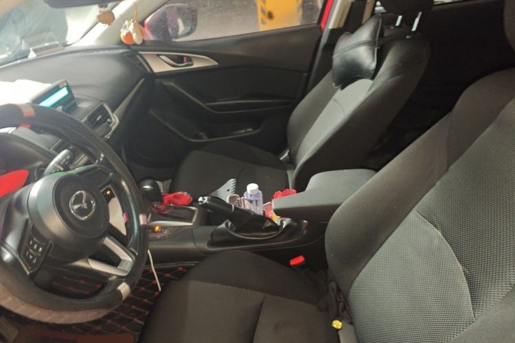 Used Mazda 3 Axela 2017 Hatchback 1.5L Automatic Comfort Model Emission Standard China V
