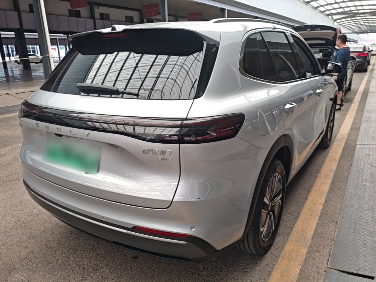 Geely Galaxy Xingjian 7 EM-i 2026 Model 135km Leading Edition — снимка 6