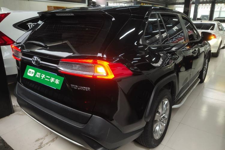 Used Toyota Wildlander 2020 2.0L CVT Two-Wheel Drive Luxury Edition Rear Right 45 Deg