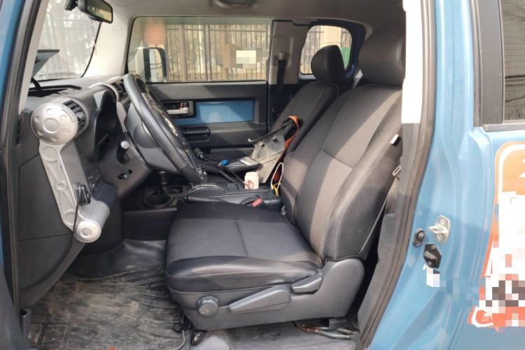 Used Toyota FJ Cruiser 2011 4.0L