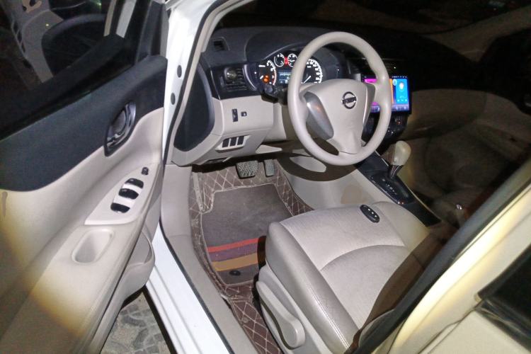 Used Nissan Tiida 2011 1.6L CVT Smart Version Driver Seat