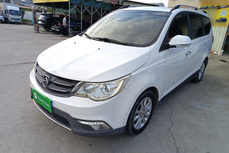 Used Baojun 730 2014 1.5L Manual Luxury Navigation ESP Version 7 Seats