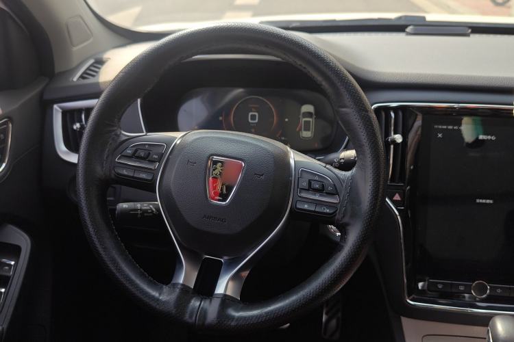 Used Roewe RX5 New Energy 2017 eRX5 50T Hybrid Connected Prestige Flagship Edition
