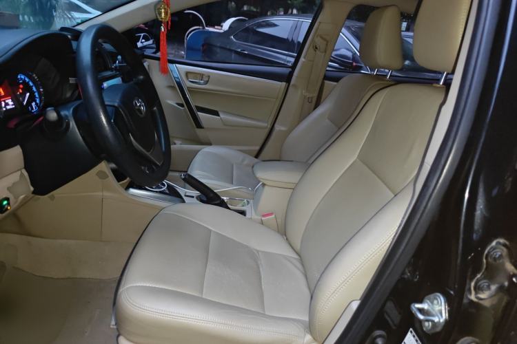 Used Toyota Corolla 2014 1.6L CVT GL-i Left Front Seat