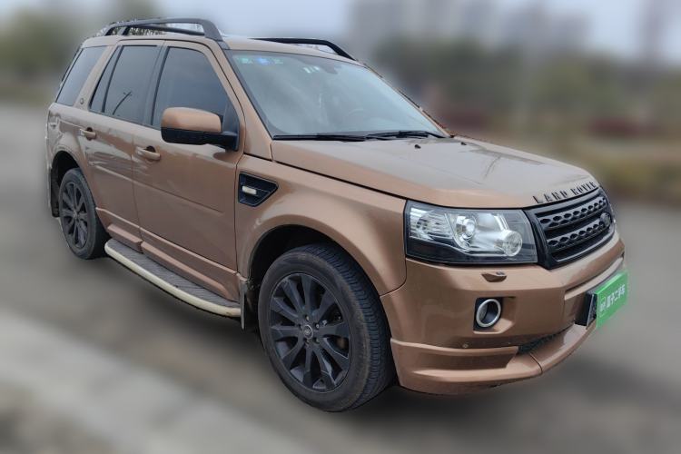 Used Land Rover Freelander 2 2015 2.0T Si4 HSE Luxury Collector's Edition Front Right 45 Deg