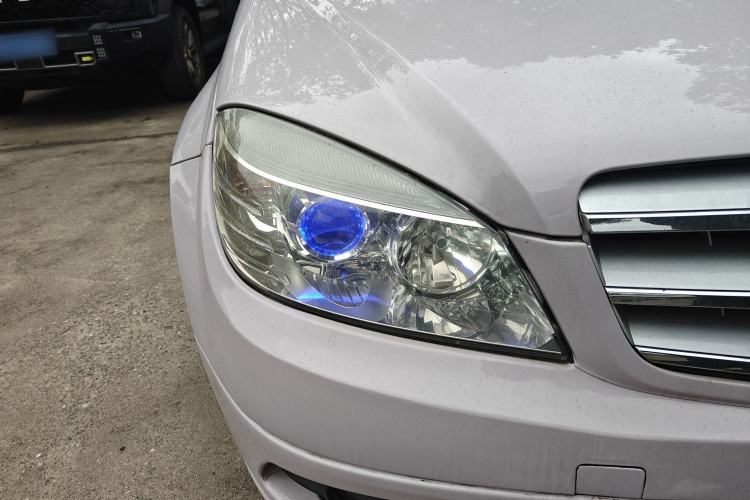 Used Mercedes-Benz C-Class 2010 C 180K Classic model