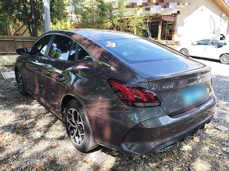 Used MG 5 2021 180 DVVT CVT Youthful Style Edition — 4