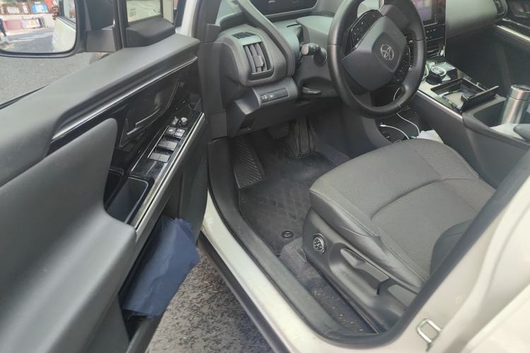 Used Toyota FAW bZ4X 2022 Two-Wheel-Drive Long-Range JOY Edition
