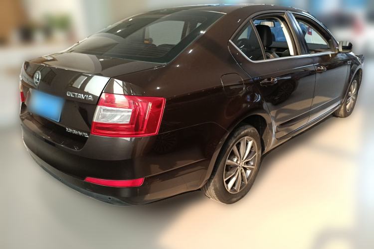 Used Skoda Octavia 2017 1.6L Automatic Chuanxing Edition Rear Right 45 Deg
