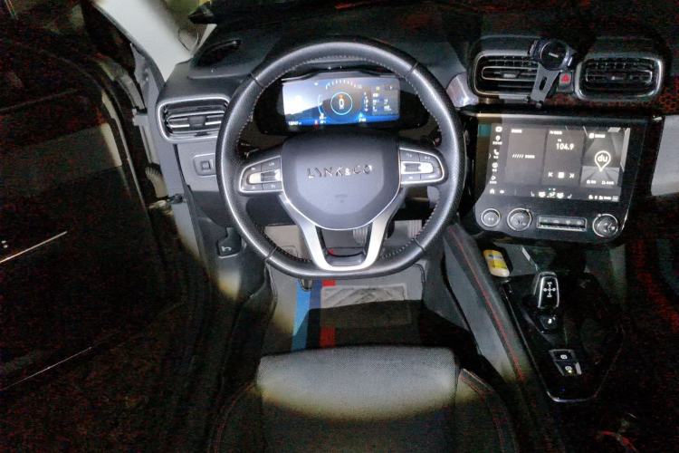 Used Lynk & Co 02 2018 1.5T DCT Two-Wheel Drive Pro Version China V Emission Standard
