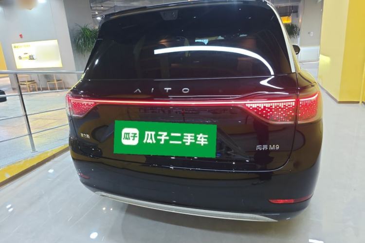 Used Hima AITO M9 2025 Extended-Range Ultra Version 52 kWh 6-Seater Rear