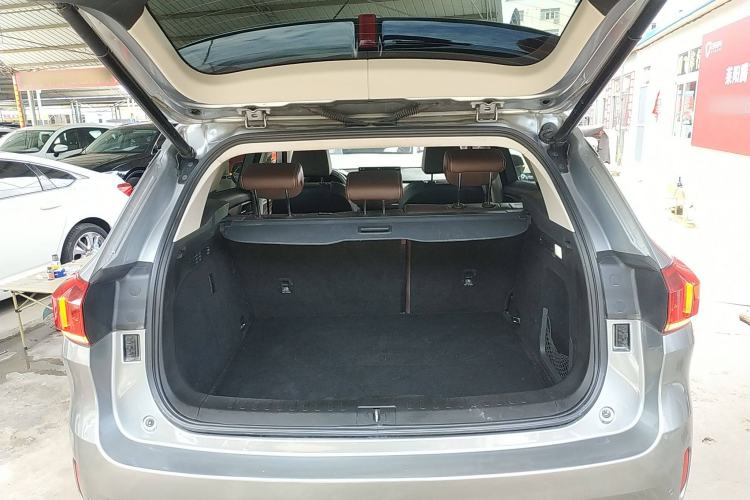 Used Wey VV6 2020 2.0T Four-Wheel Drive Zhiyu+
