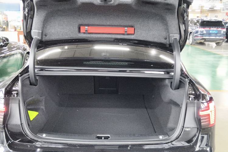 Used Volvo S90 2026 B5 Zhiyuan Luxury Edition