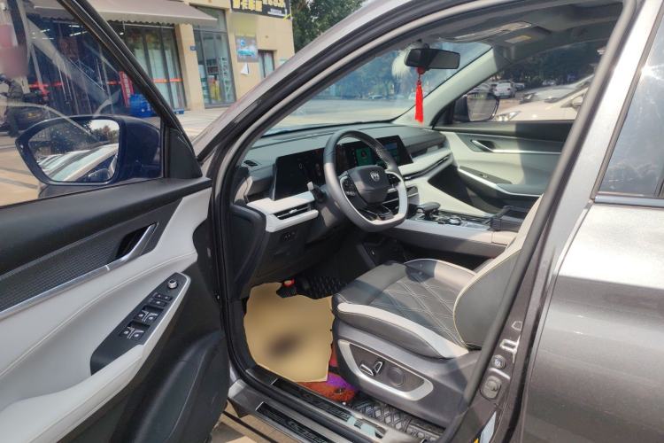 Used CHANGAN CS75 PLUS 2023 3rd Generation 1.5T Automatic Prestige Model Driver Seat