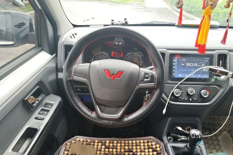 Used Wuling Zhengtu 2021 1.5L Adventure LAR Steering Wheel