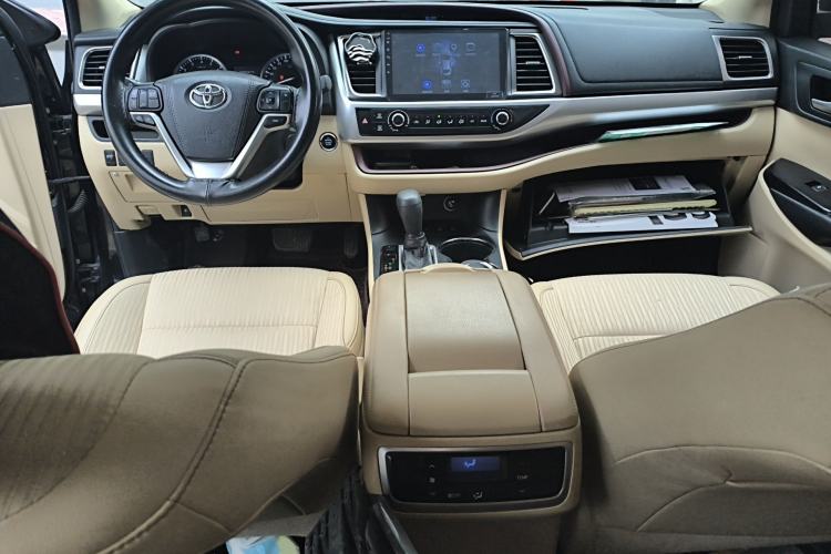 Used Toyota Highlander 2017 2.0T Four-Wheel Drive Elite Edition 7-Seater Center Console