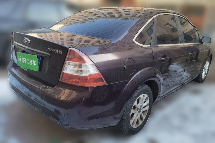 Used Ford Focus 2011 Sedan 1.8L Automatic Fashion Edition
