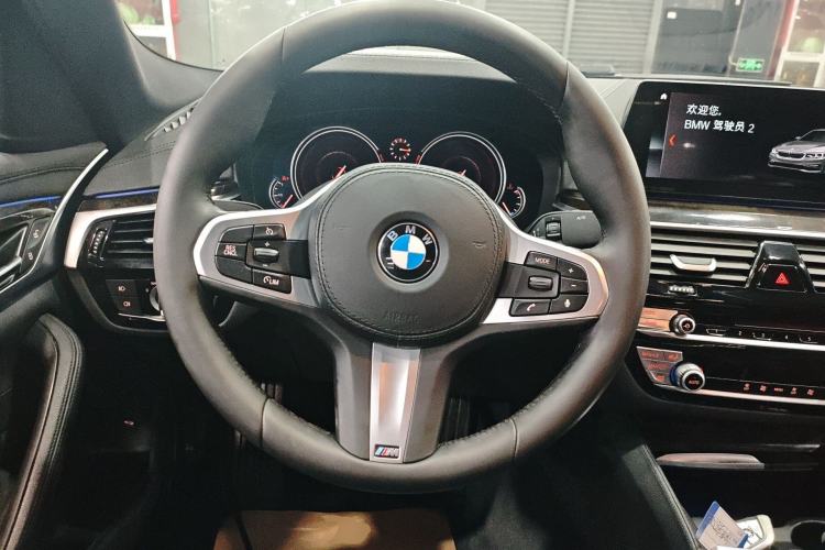 Used BMW 5 Series 2018 525Li M Sport Package Steering Wheel