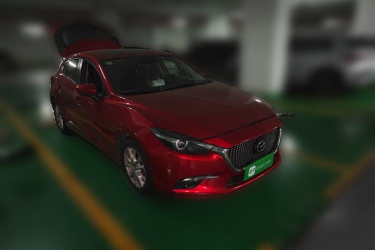 Used Mazda 3 Axela 2017 Hatchback 1.5L Automatic Luxury Model Emission Standard China V