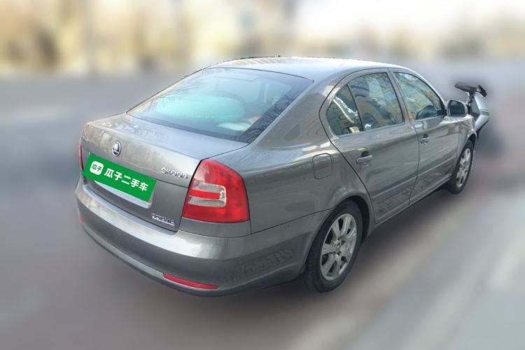 Used Skoda Octavia 2015 Classic Model 1.6L Manual Eado Version
