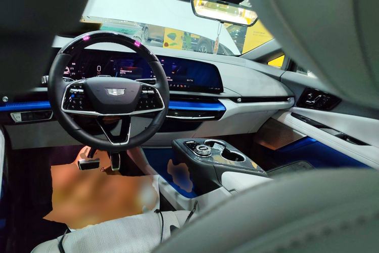 Used Cadillac OPTIQ 2024 Four-Wheel Drive Long-Range Version
