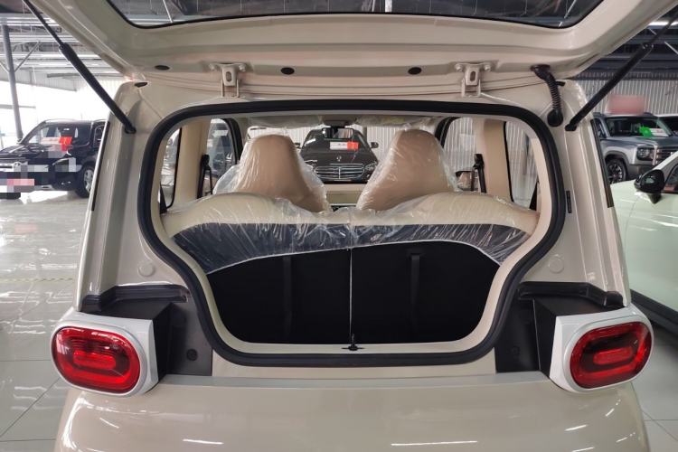 Used Wuling Hongguang MINIEV 2024 3rd Generation 215km Youth Edition Trunk