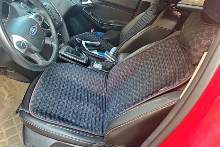 Used Ford Focus 2012 Hatchback 1.6L Manual Fashion Edition
