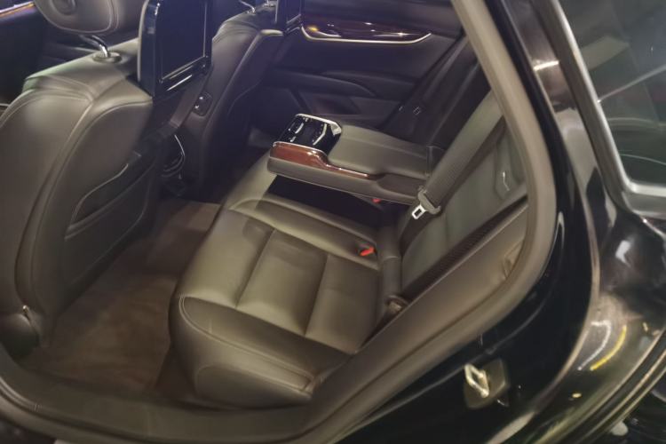 Used Cadillac XTS 2016 28T Luxury Model