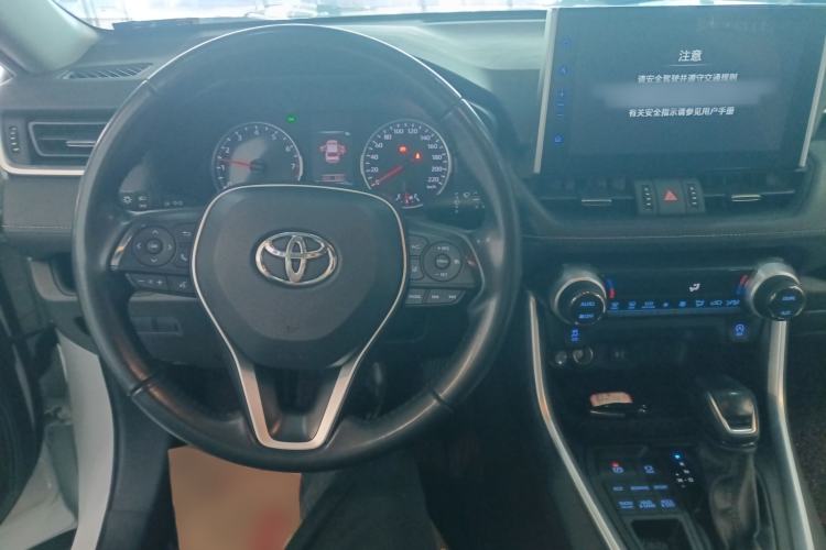 Used Toyota Wildlander 2022 2.0L CVT Four-Wheel Drive Luxury Edition Center Console