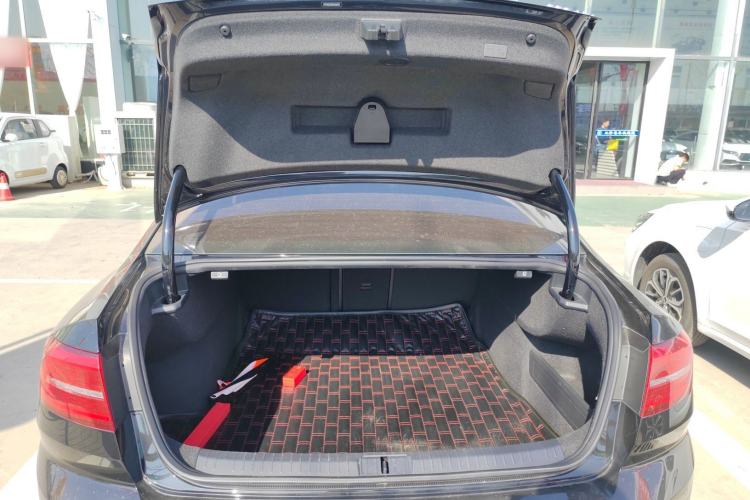 Used Volkswagen Magotan 2018 330TSI DSG Luxury Model