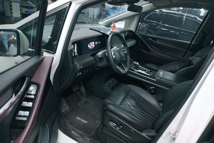 Used GAC Trumpchi M8 2024 Master Series 400T Prestige Edition
