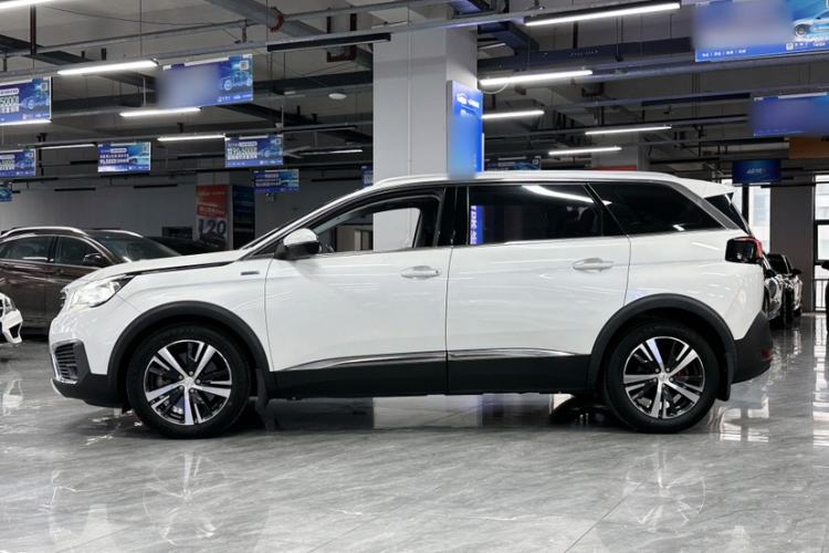 Used Peugeot 5008 2017 380THP 7-Seater Elite Edition
