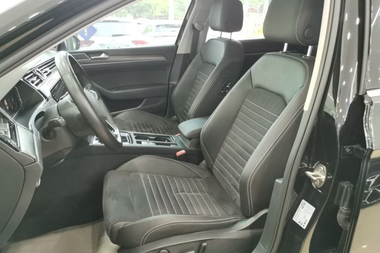 Used Volkswagen Magotan 2020 330TSI DSG Luxury Edition Left Front Seat