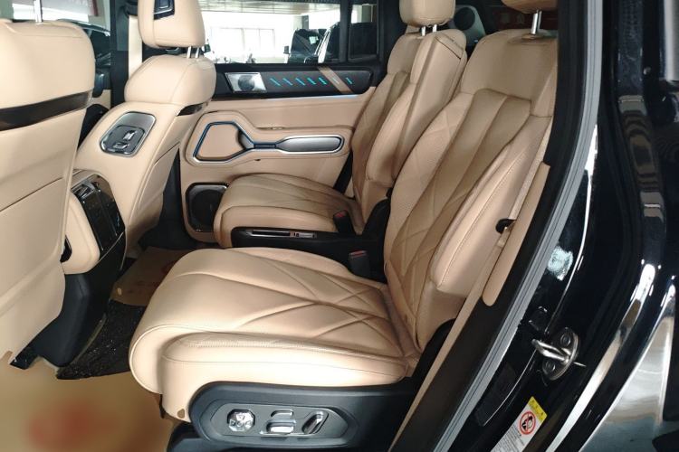 Used Formula Leopard 8 2025 Smart & Brave Flagship Edition 6 Seats Left Rear Seat