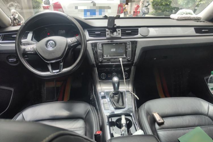 Used Volkswagen Passat 2017 330TSI DSG Luxury Edition
