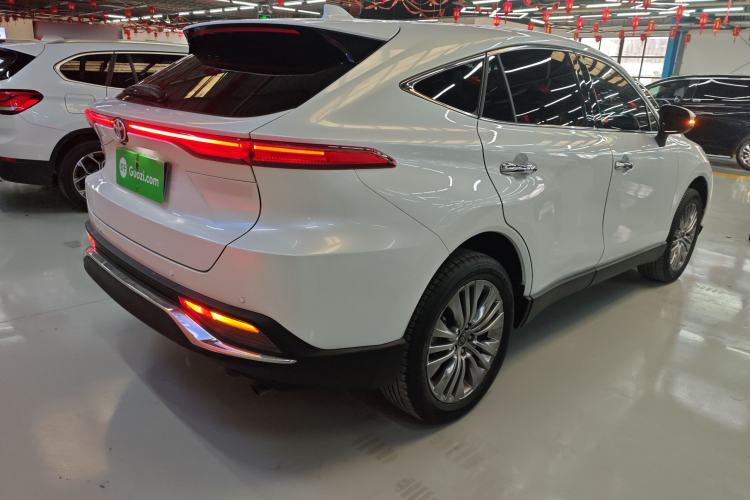 Used Toyota Harrier 2022 2.0L CVT Two-Wheel Drive Deluxe Edition