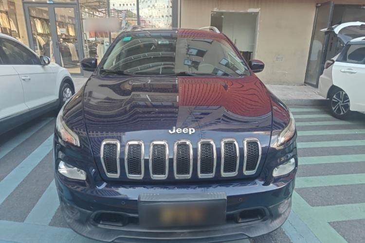Used Jeep Cherokee 2016 2.0L Superior Edition