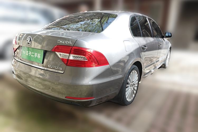 Used Skoda Superb 2013 1.8TSI Automatic Yashi Edition
