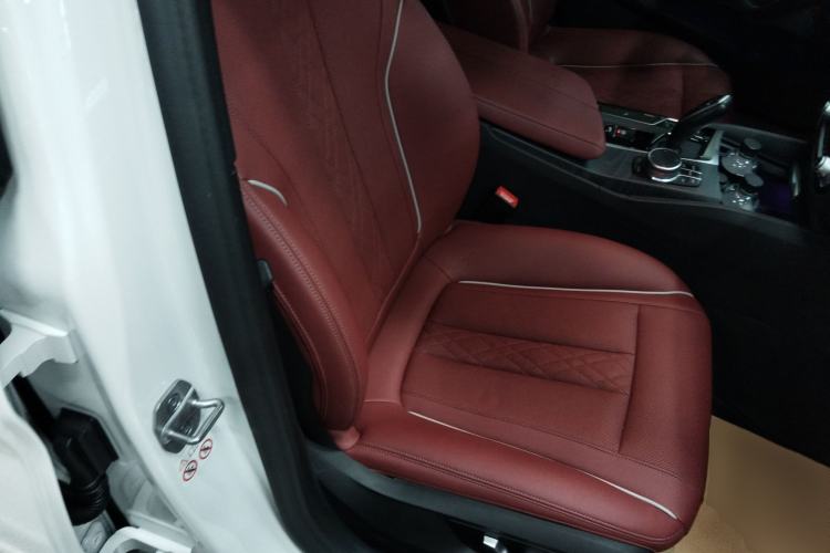 Used BMW 5 Series 2021 Facelifted 530Li Leading Edition M Sport Package