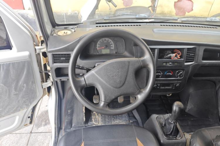 Used Wuling Zhiguang 2015 1.2L Practical LS-I Model Steering Wheel