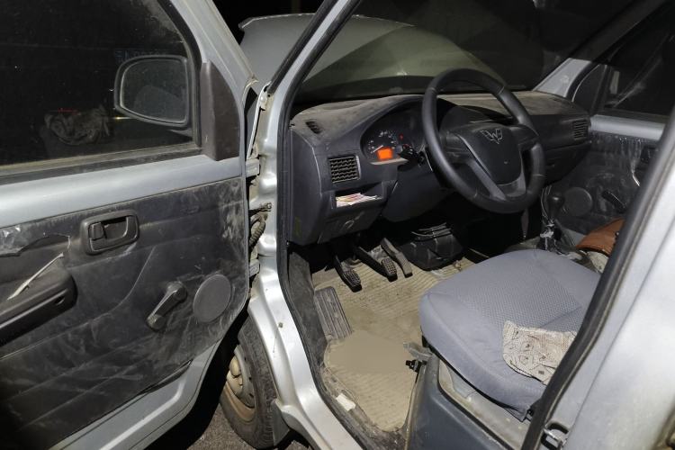 Used Wuling Rongguang 2012 1.5L Extended Basic Version
