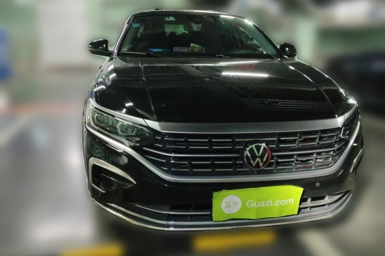 Used Volkswagen Passat 2023 Facelift 330TSI Luxury Edition
