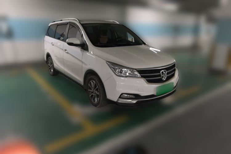 Used Baojun 730 2019 1.5T CVT Fashion Model 7 Seats China VI Emission Standard Front Right 45 Deg