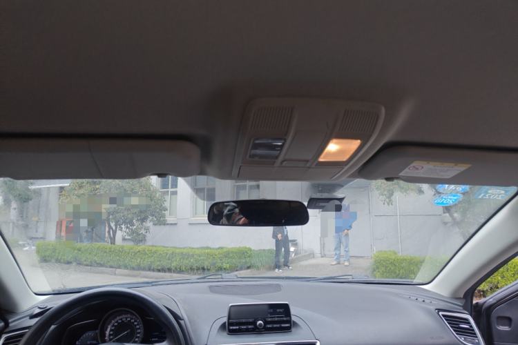 Used Mazda 3 Axela 2014 Sedan 1.5L Manual Comfort Model
