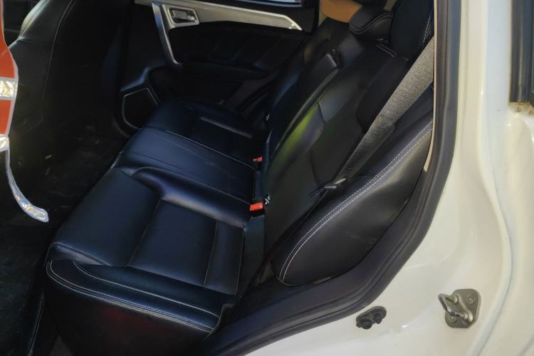 Used Geely Auto Vision X6 2016 1.8L Manual Luxury Model