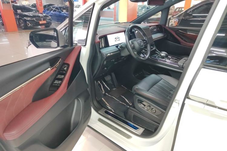 Used GAC Trumpchi M8 2023 Zongshi Series Dual-Motor Supreme Edition